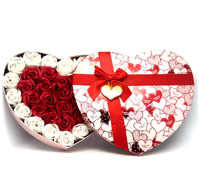 urban chakkar small heart shape artificial rose box - assorted